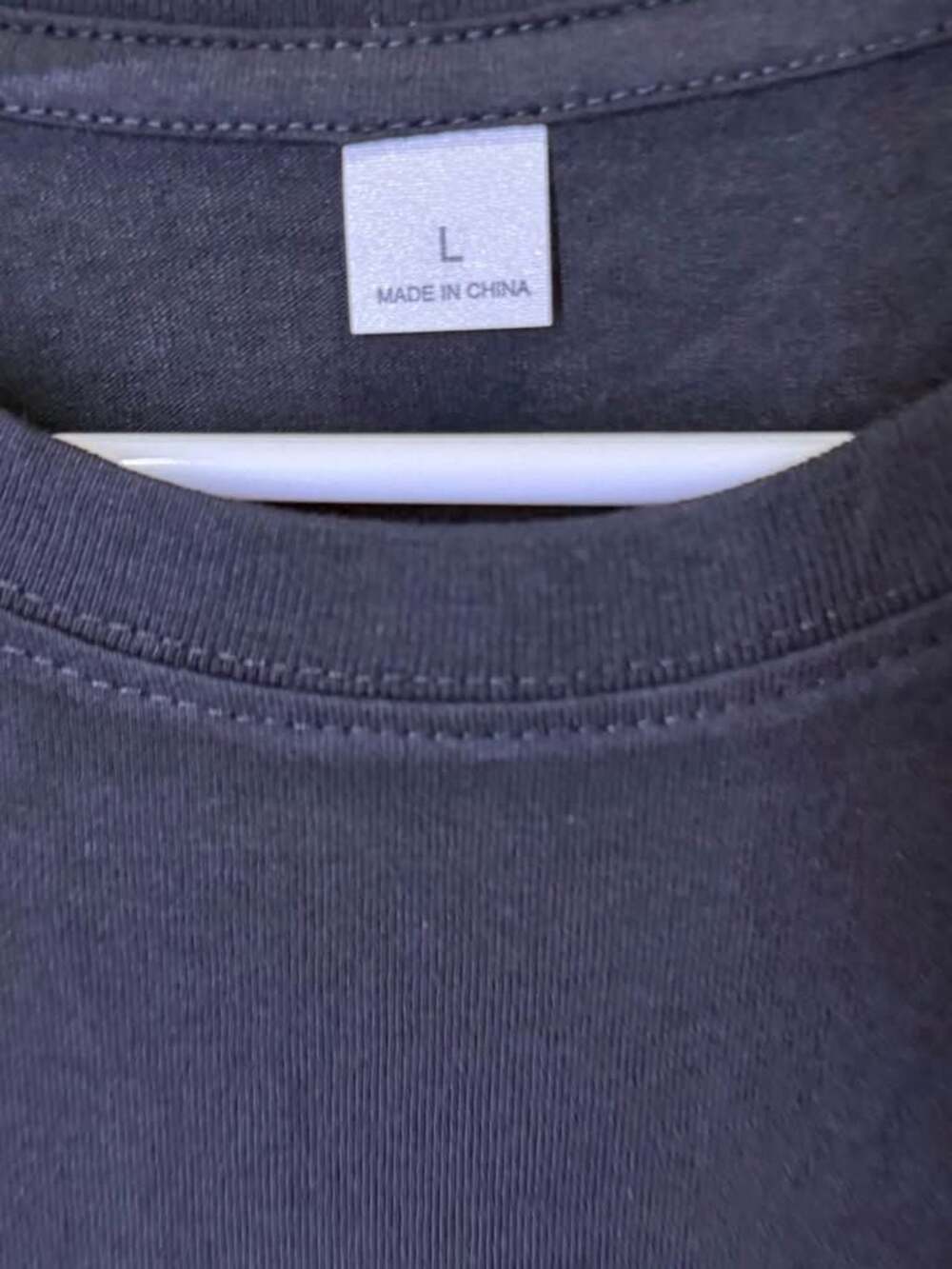 Large graphic tee - Picture 2 of 2